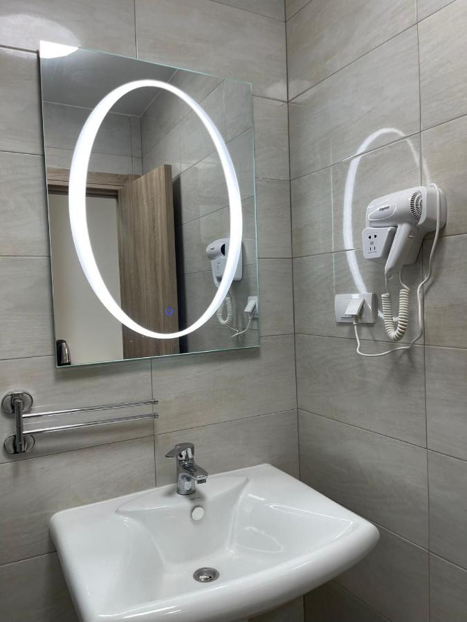 Home In Superior如家 Surcin Ngoại thất bức ảnh