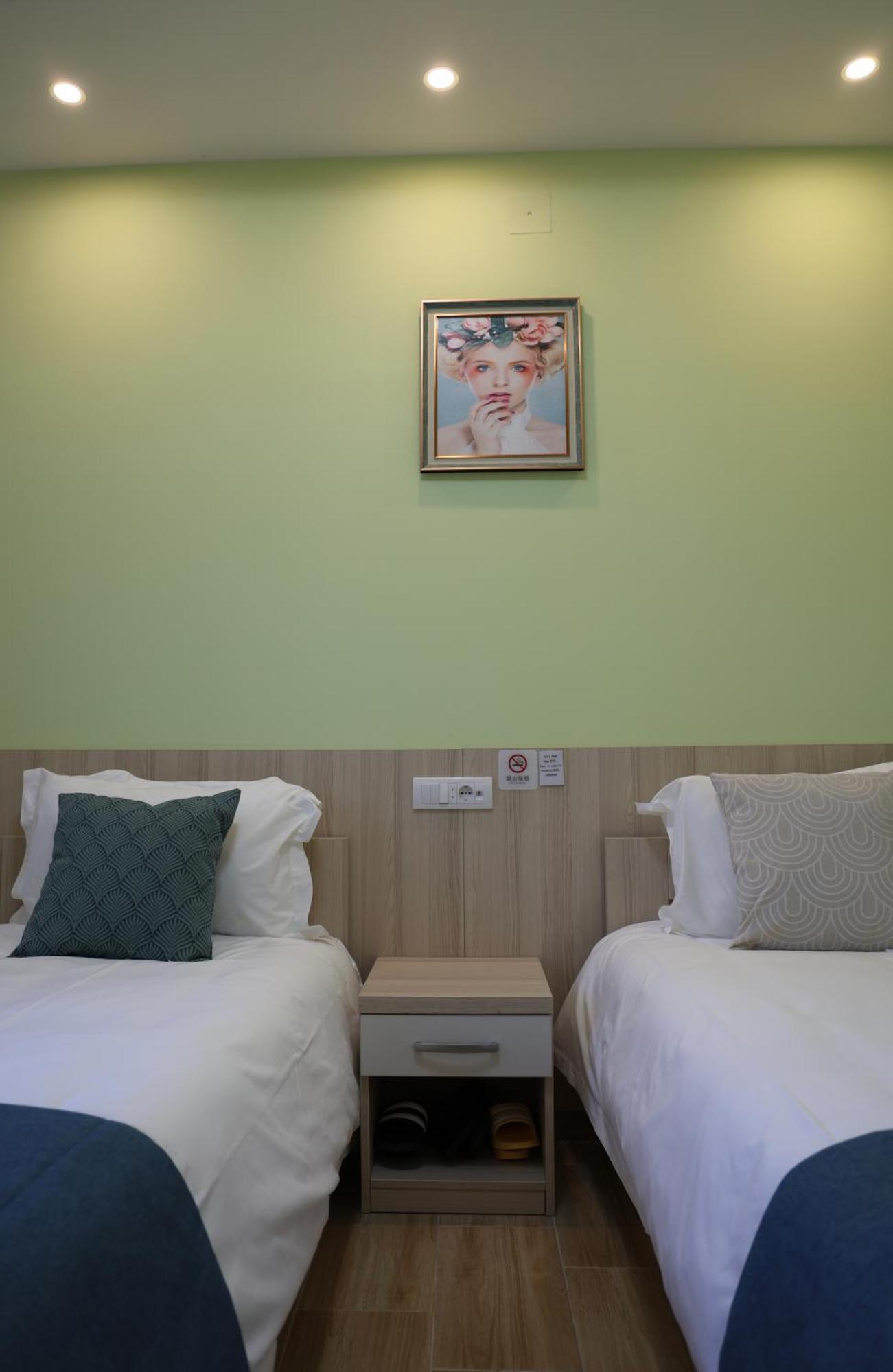 Home In Superior如家 Surcin Ngoại thất bức ảnh